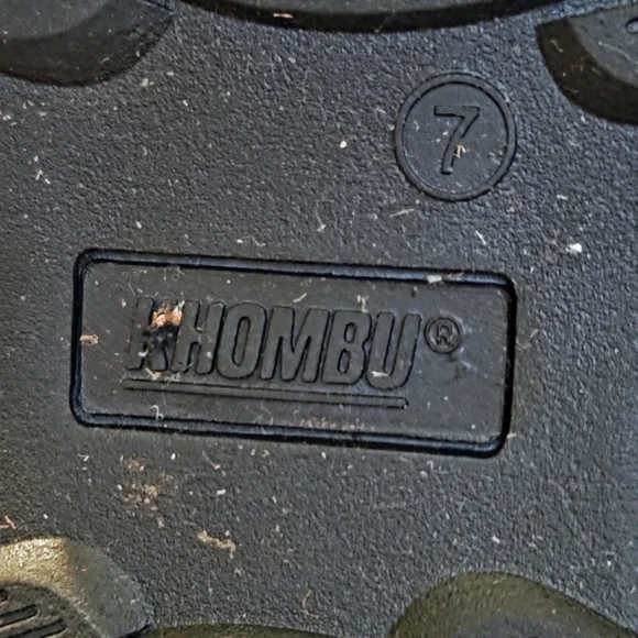 Khombu Iris 1527296 Ivory Suede Leather All Weather Boots W/ Faux Fur Trim Sz 7M - Picture 15 of 15